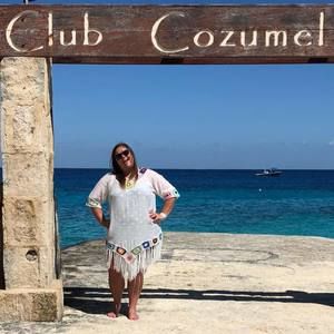 Meet your Posher, Whitney